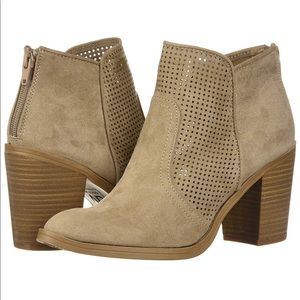 Dolce Vita Jiffy Ankle Booties New! Size 8.5